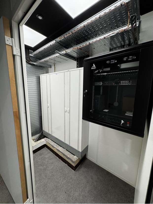 Tertiaire / industrie — armoire distribution