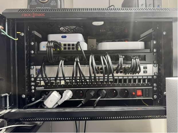 Réseaux informatiques — baie de brassage
