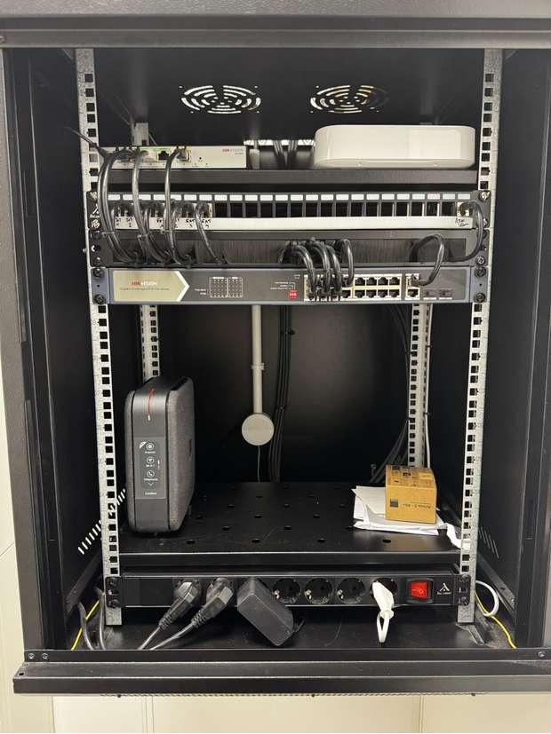 Réseaux informatiques — baie réseau