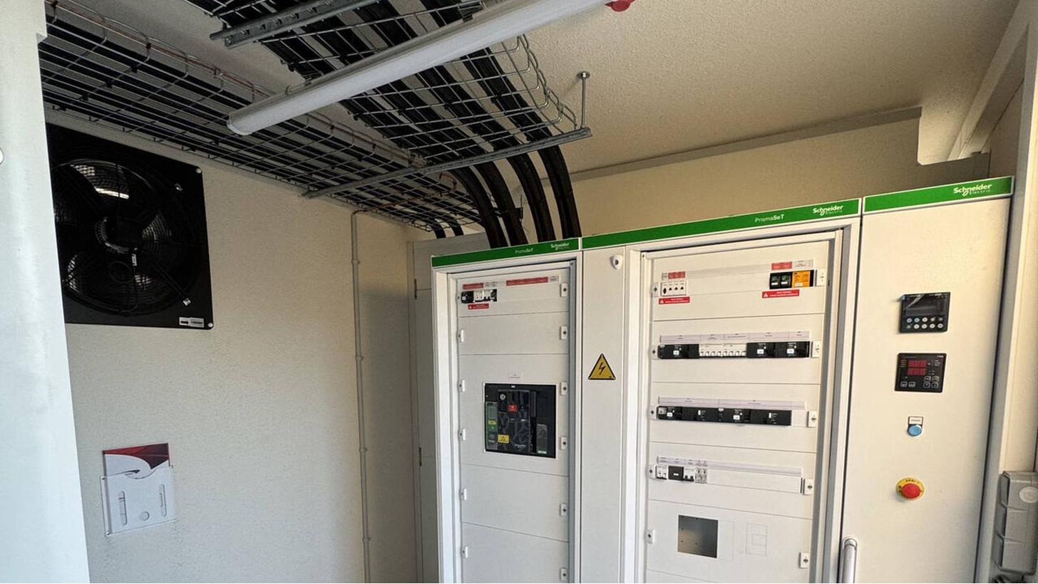 Salle de cellules haute tension